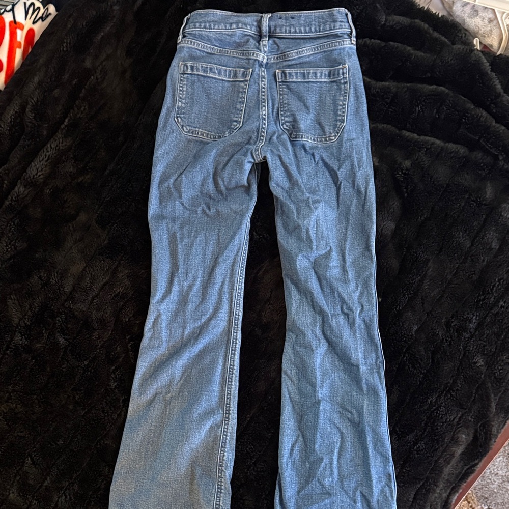 GAP Flare Jeans in Denim Blue - Picture 3 of 8